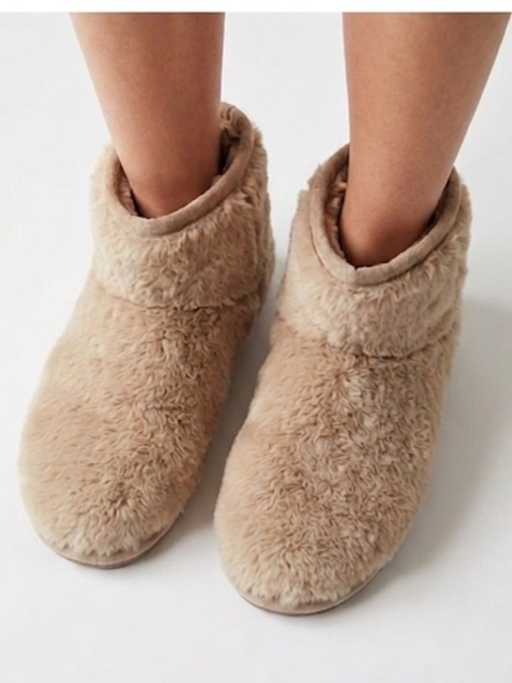 Cozy Tan Ankle Fur Booties NIB